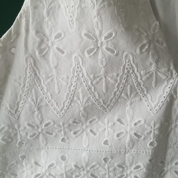 Loft eyelet sleeveless blouse - Picture 2 of 4